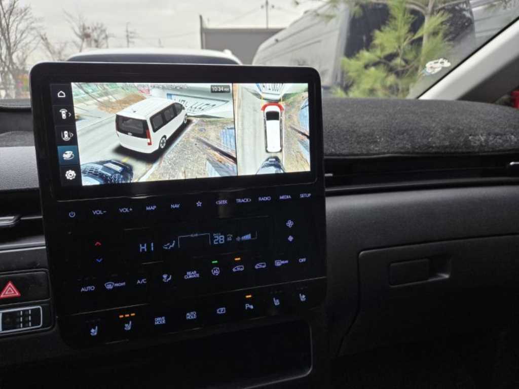 HYUNDAI Staria - Vista 11