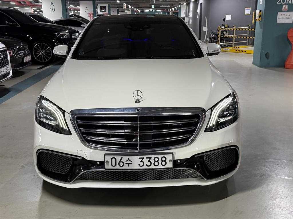 Mercedes Benz S Class - Vista 4