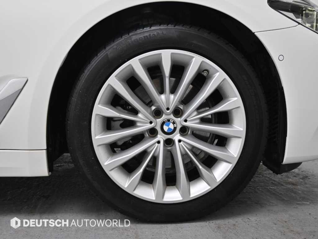 BMW 5 Series - Vista 5