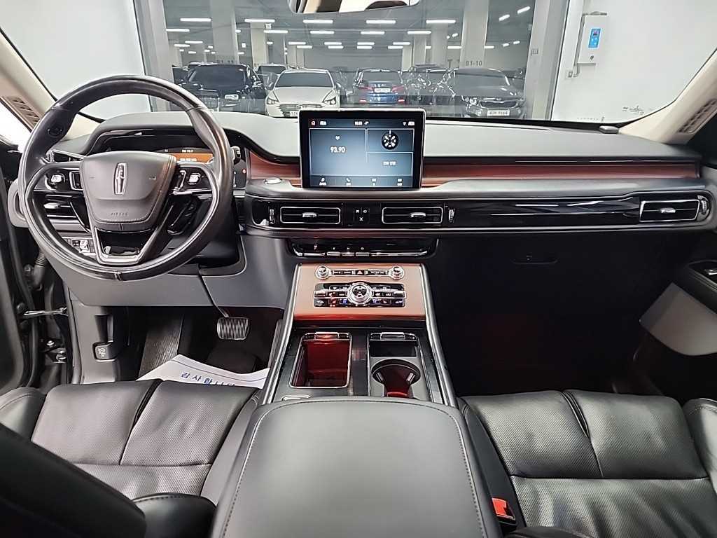 Lincoln Aviator - Vista 7