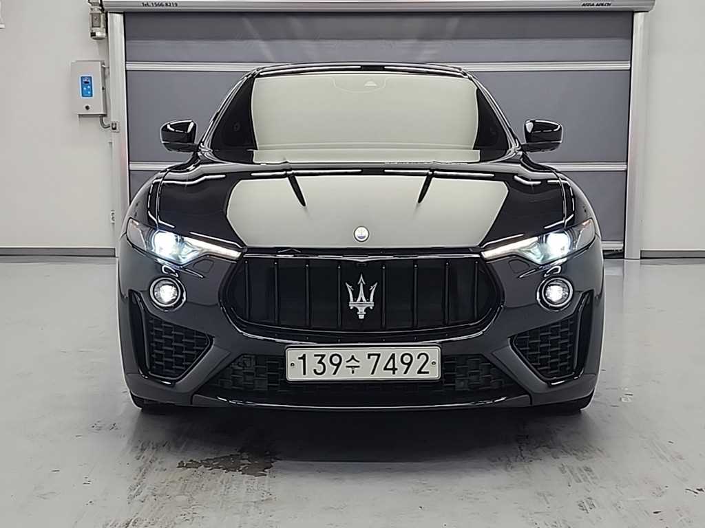 Maserati Levante - Vista 2