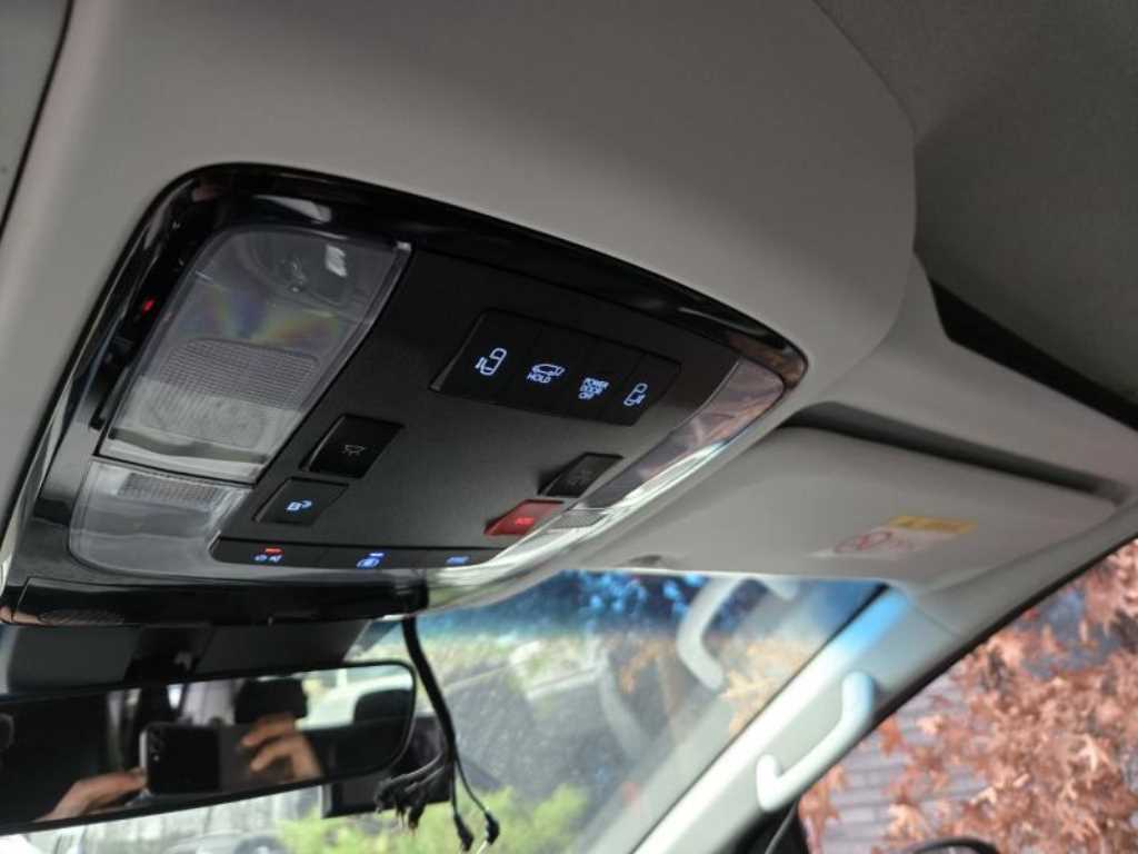 HYUNDAI Staria - Vista 5