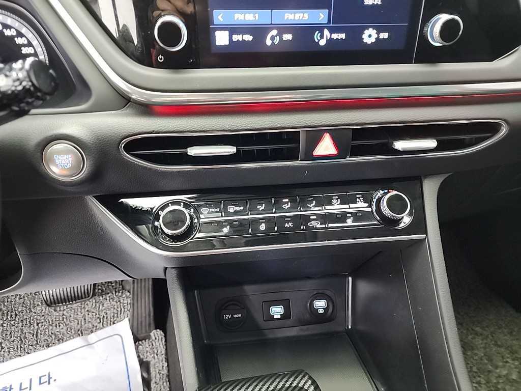 HYUNDAI Sonata - Vista 10