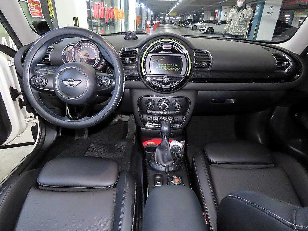 Mini Clubman - Vista 10