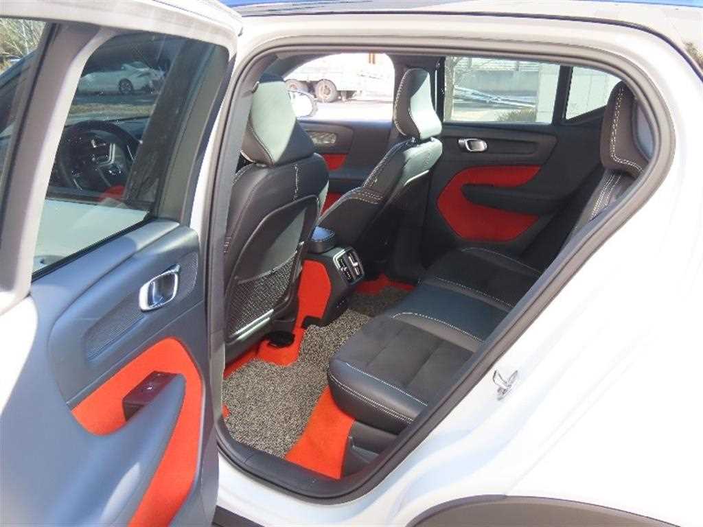 Volvo XC40 2021 Gris - Importación desde Corea - HF Imports Iquique - Foto 14