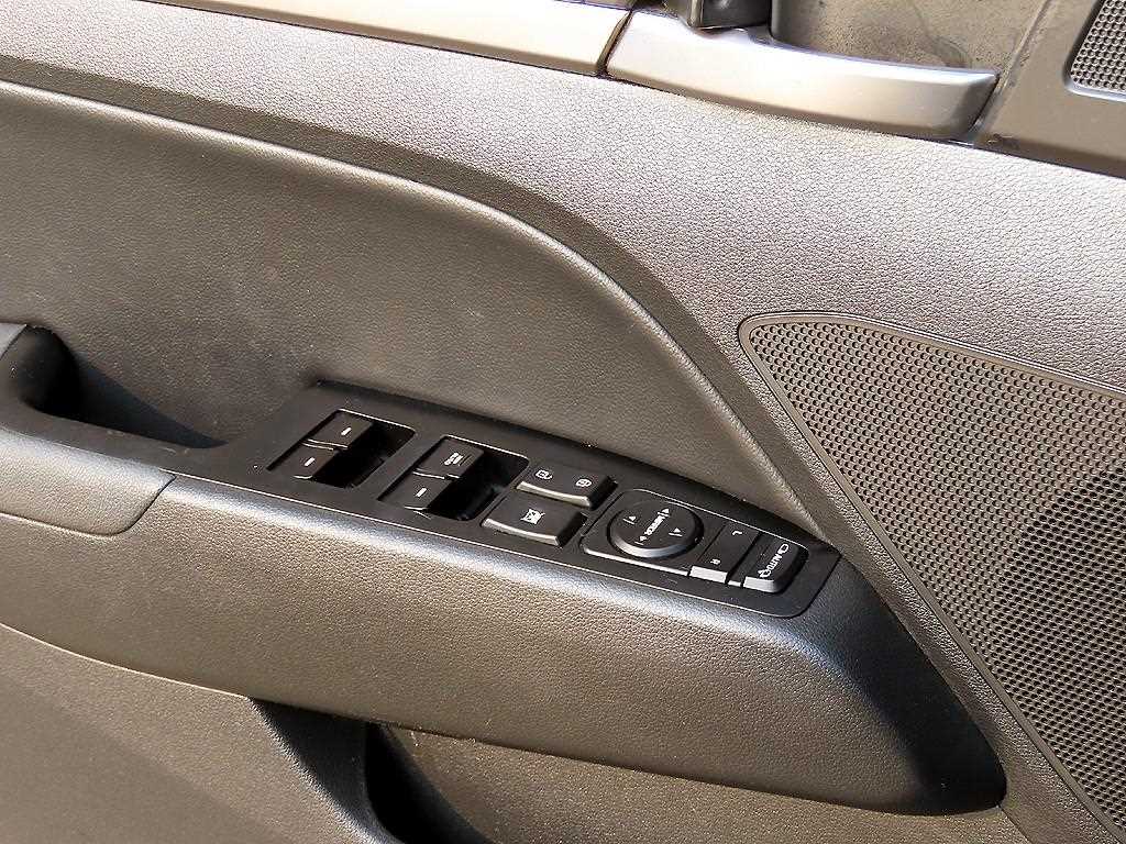 HYUNDAI Avante - Vista 11