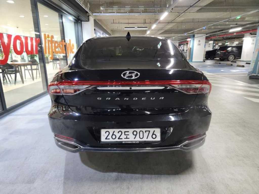 HYUNDAI Grandeur - Vista 5