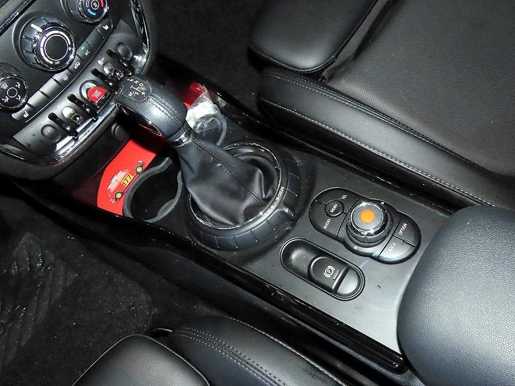 Mini Clubman - Vista 12