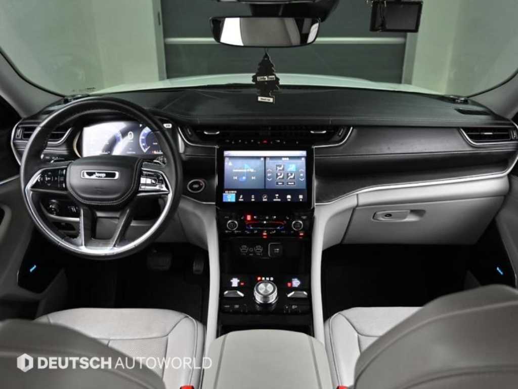 Jeep Cherokee - Vista 7