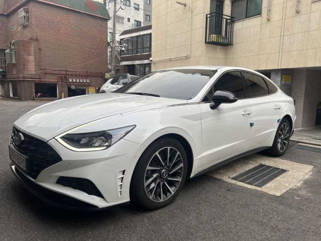 HYUNDAI Sonata - Vista 3