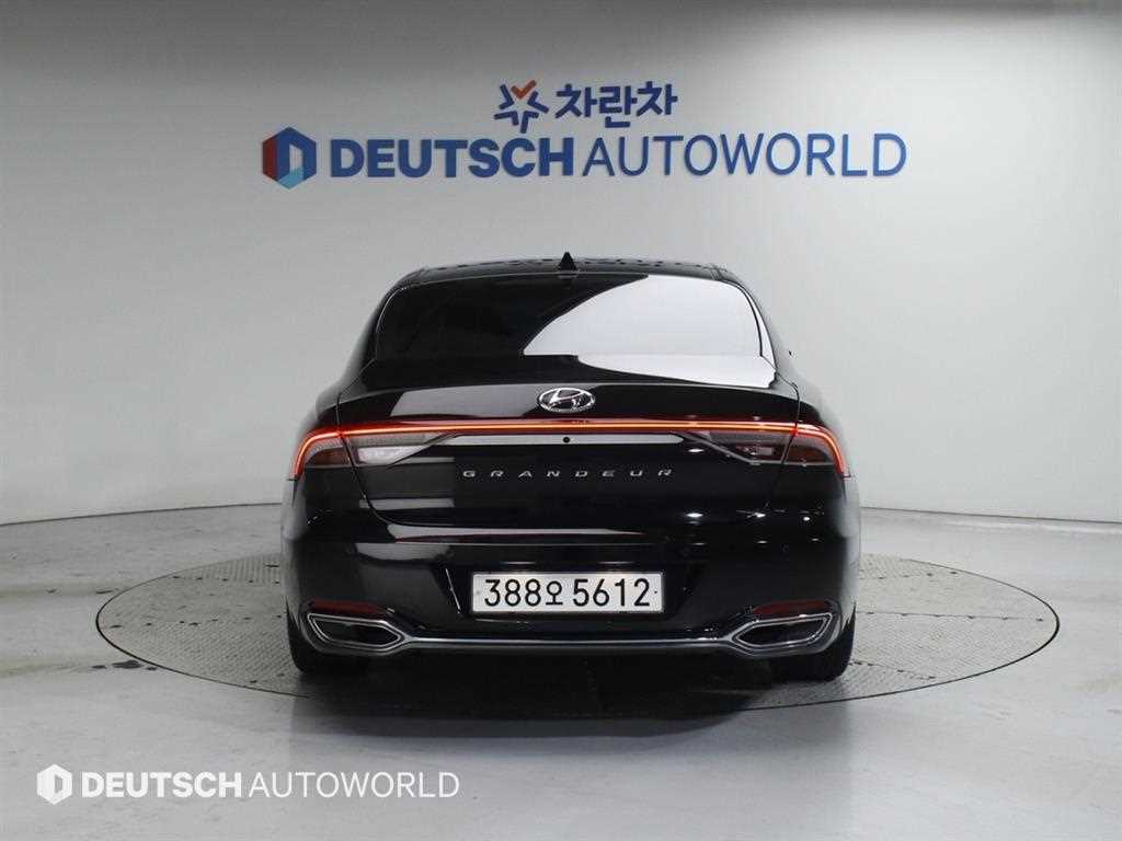 HYUNDAI Grandeur - Vista 4