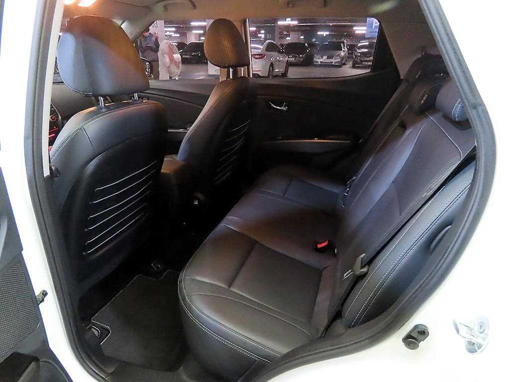 Ssangyong Tivoli - Vista 7