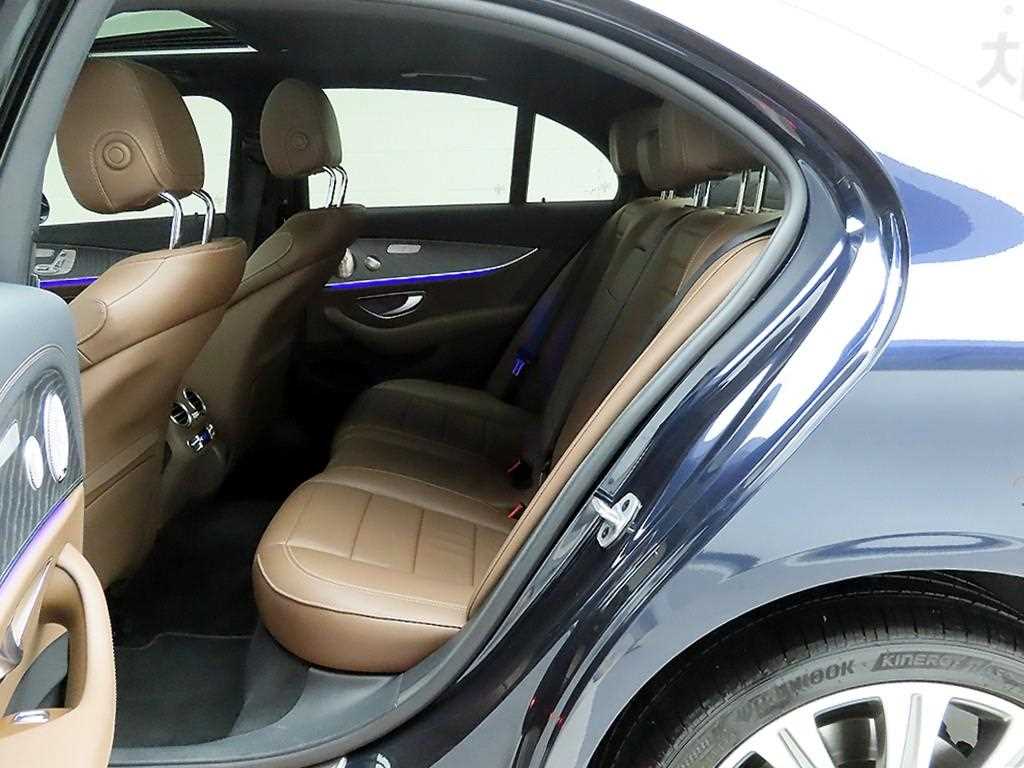 Mercedes Benz E class 2023 Azul - Importación desde Corea - HF Imports Iquique - Foto 14