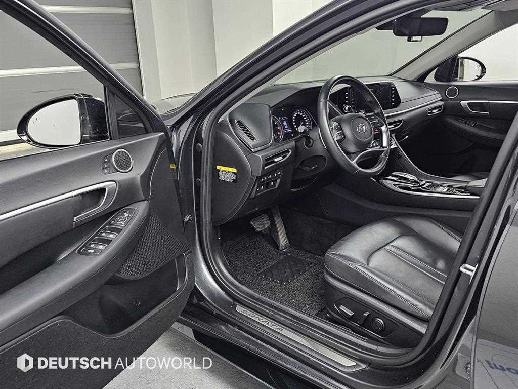 HYUNDAI Sonata - Vista 11