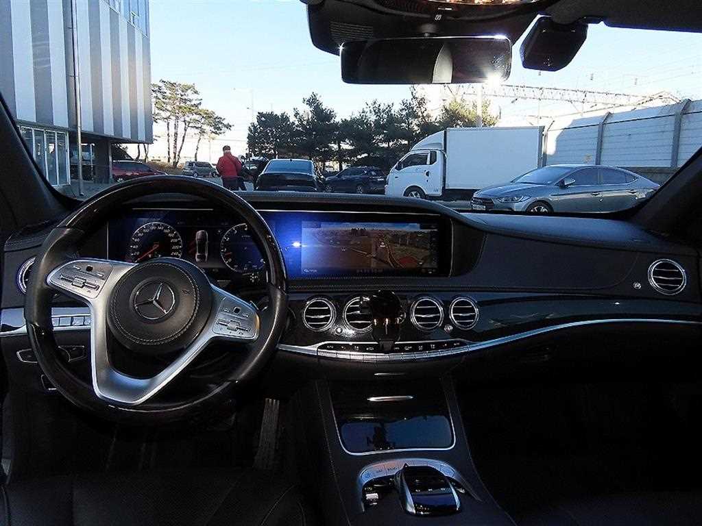 Mercedes Benz S Class - Vista 7