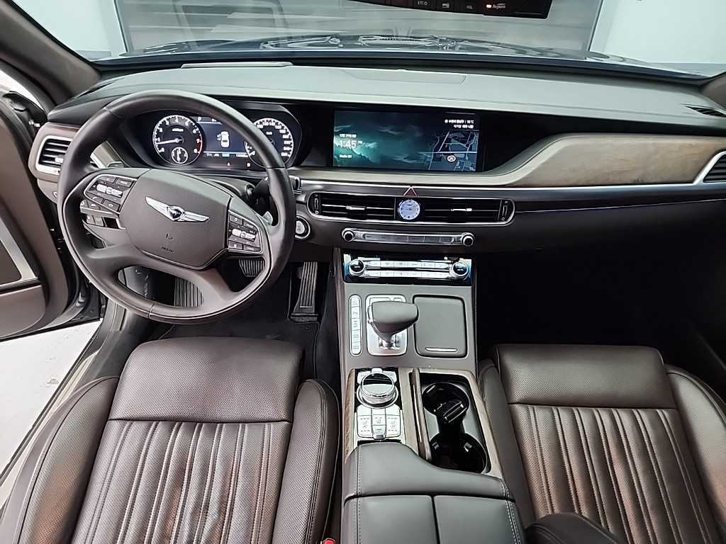 Genesis G90 - Vista 7