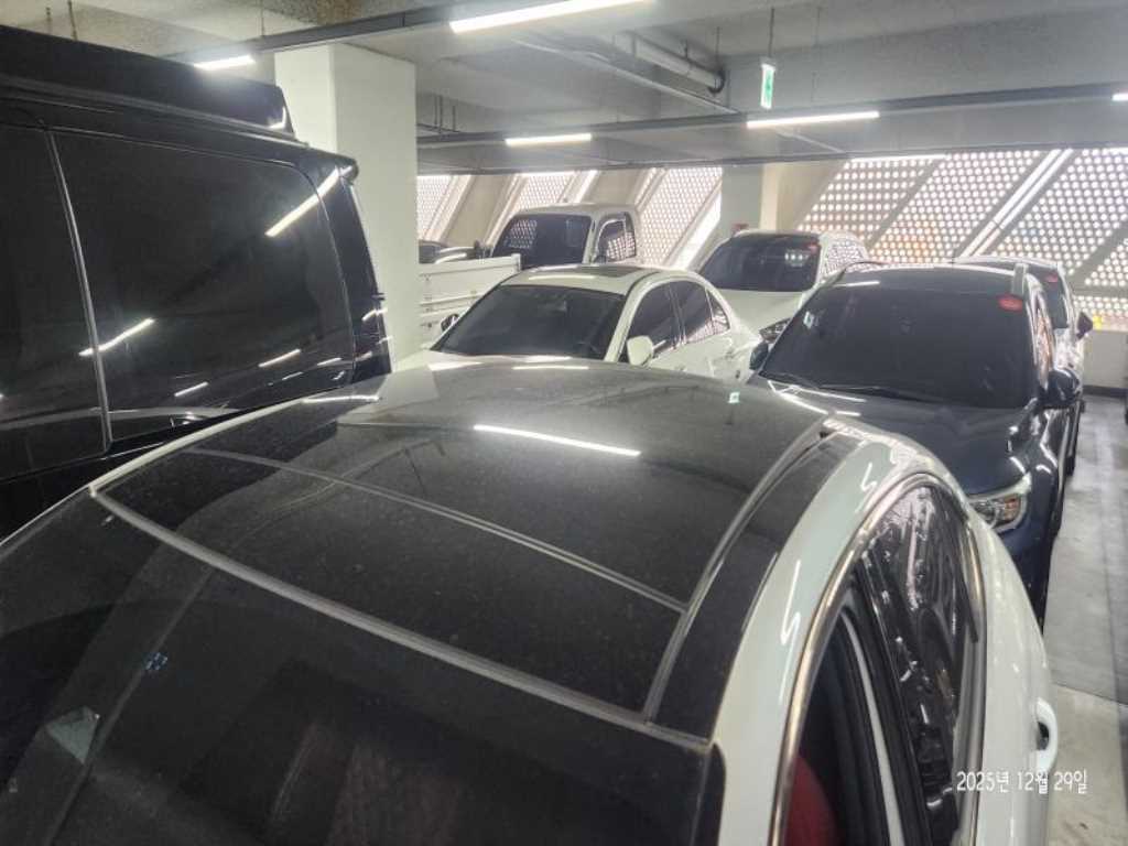 Genesis G70 - Vista 4