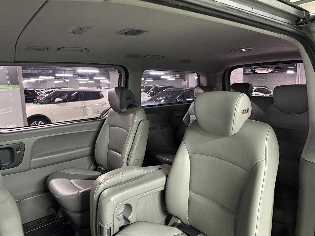 HYUNDAI Starex 2019 Plateado - Importación desde Corea - HF Imports Iquique - Foto 13