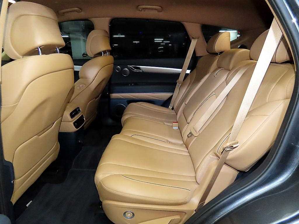 Genesis GV80 - Vista 7