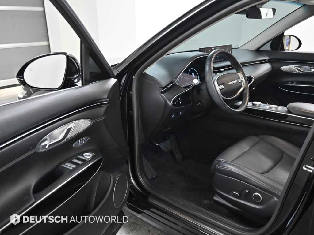 Genesis GV70 - Vista 11