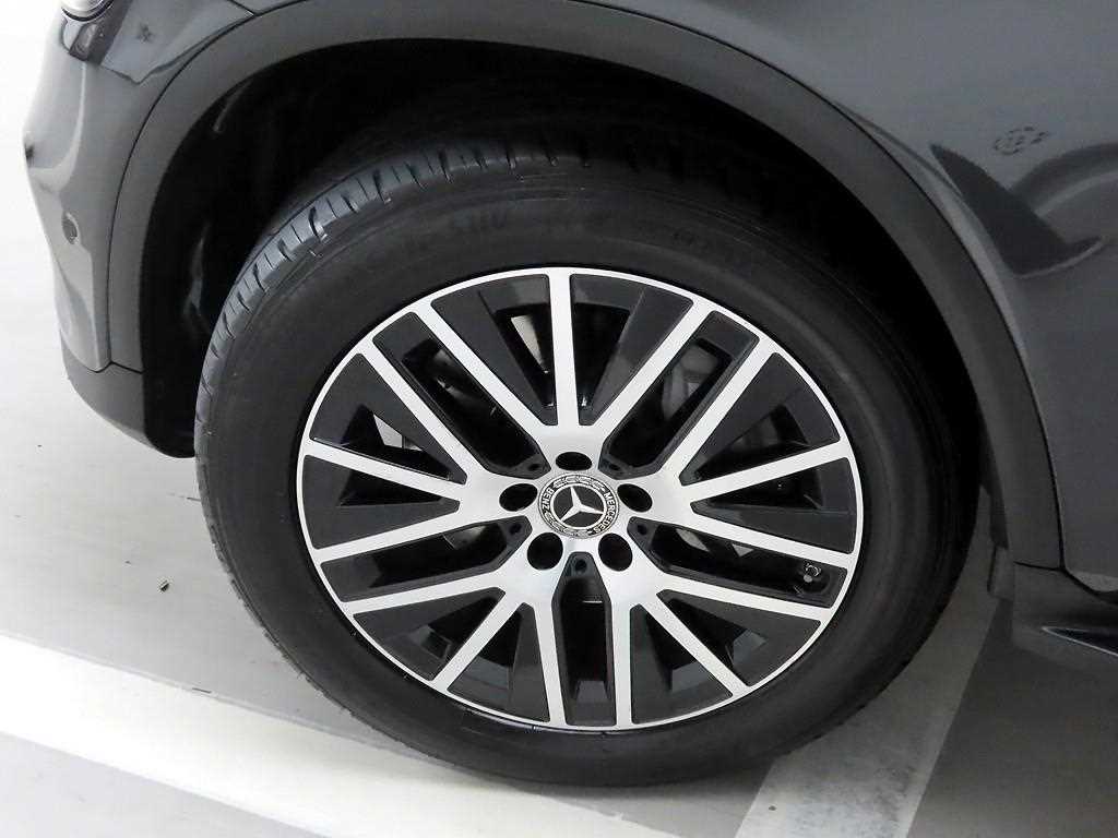 Mercedes Benz GLC Class 2021 Negro - Importación desde Corea - HF Imports Iquique - Foto 19