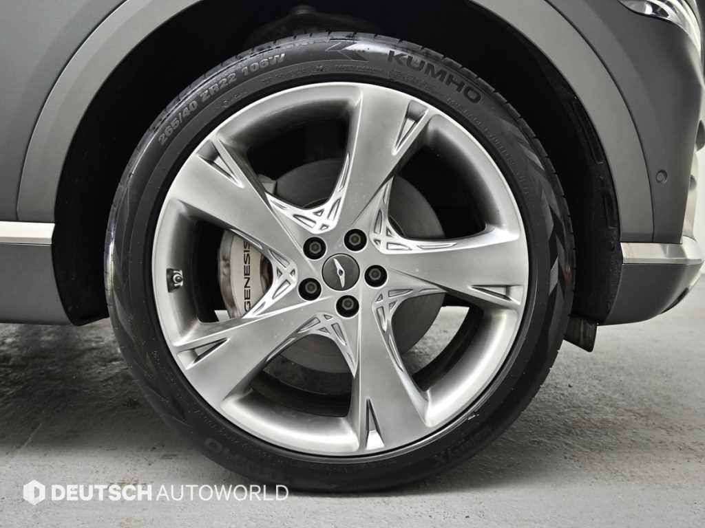 Genesis GV80 - Vista 5