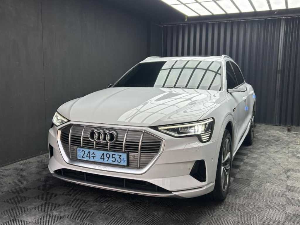 Audi e-Tron - Vista 3