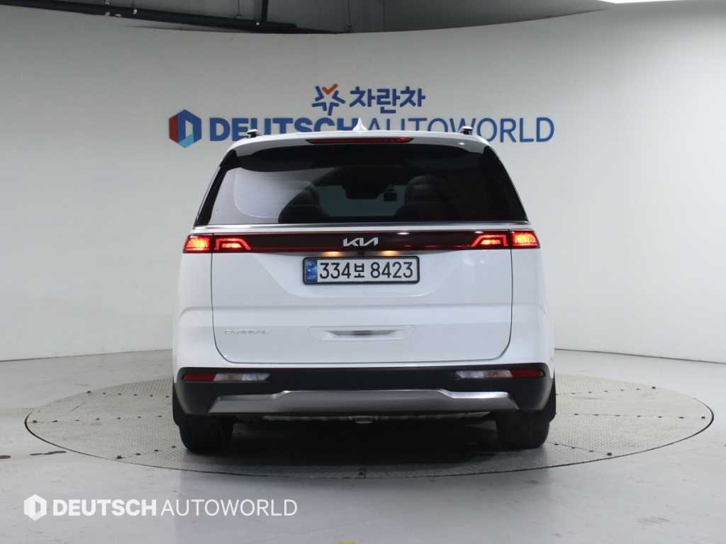 KIA Carnival - Vista 4