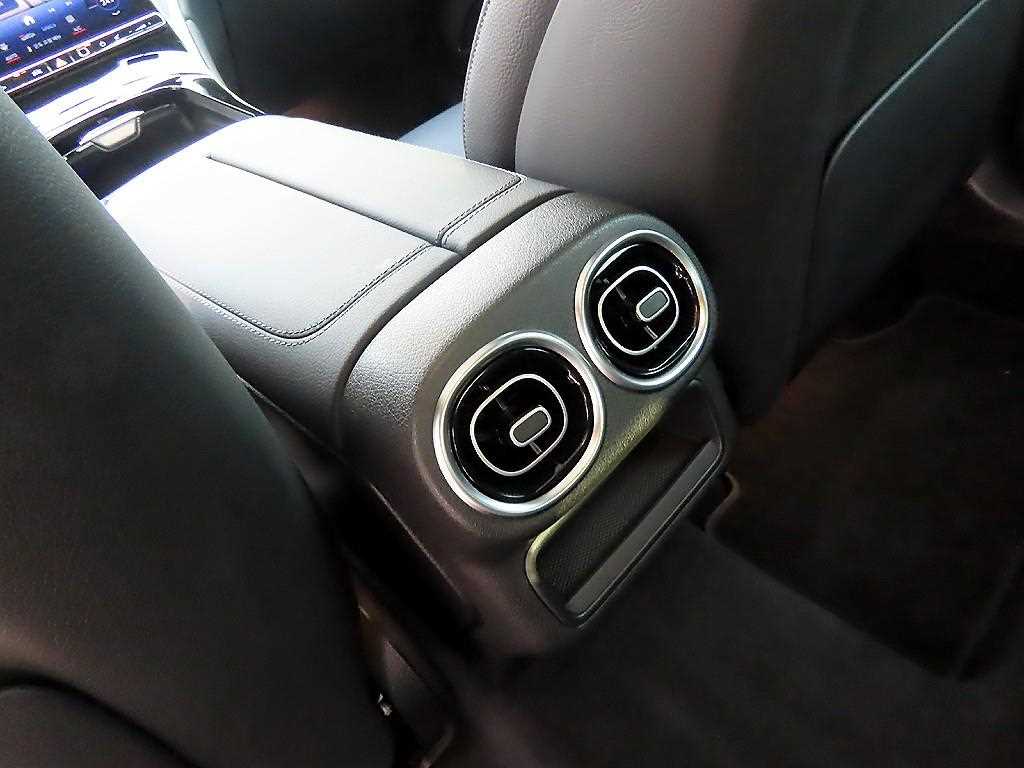 Mercedes Benz GLC Class 2024 Blanco - Importación desde Corea - HF Imports Iquique - Foto 14