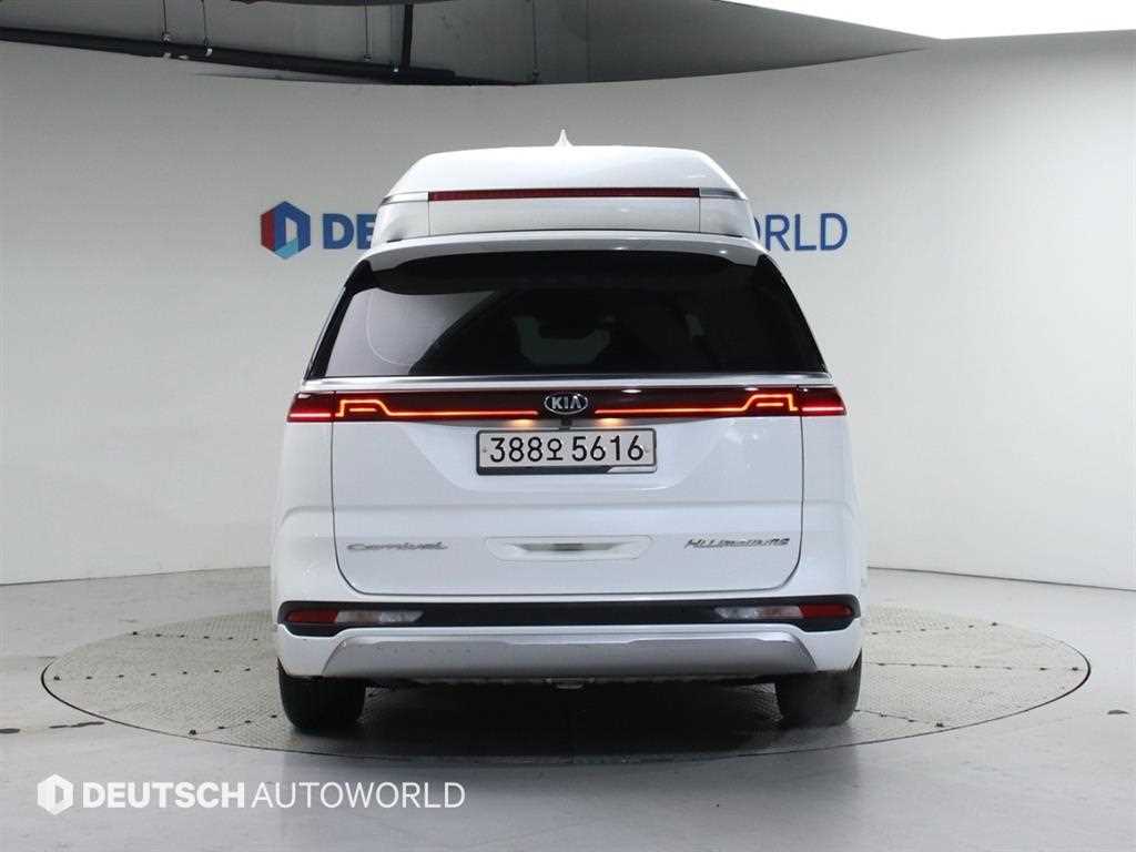 KIA Carnival - Vista 4