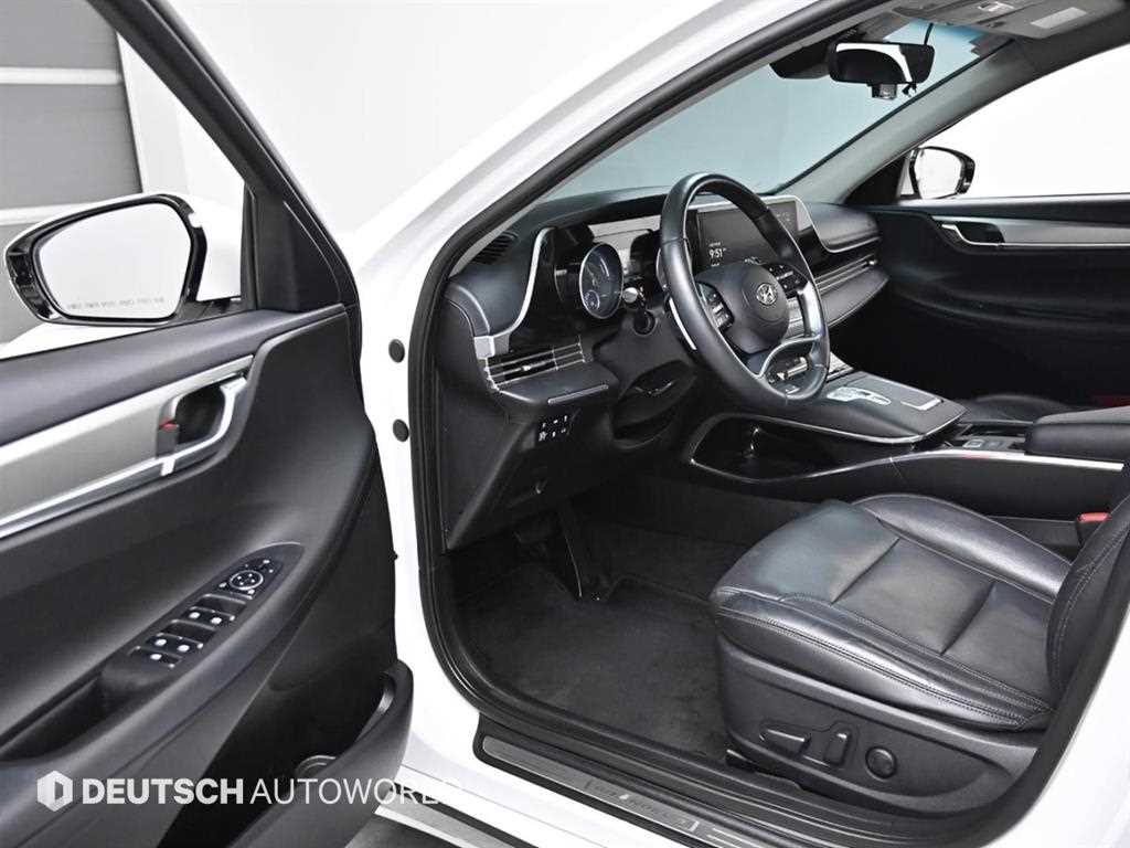 HYUNDAI Grandeur - Vista 11