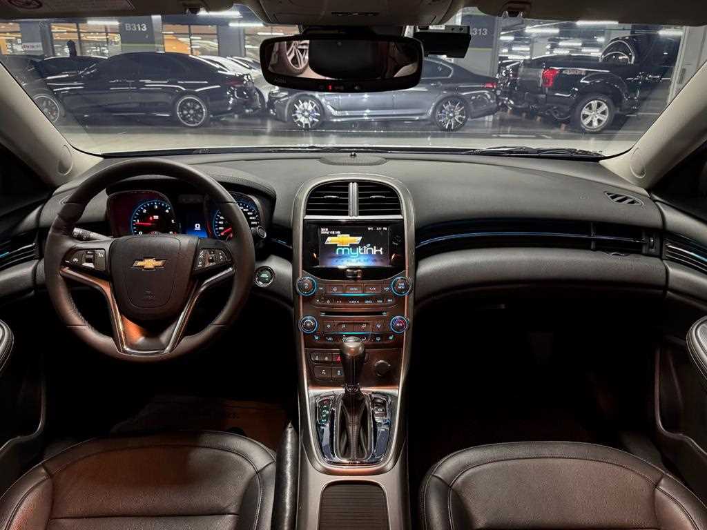 Chevrolet Malibu - Vista 9