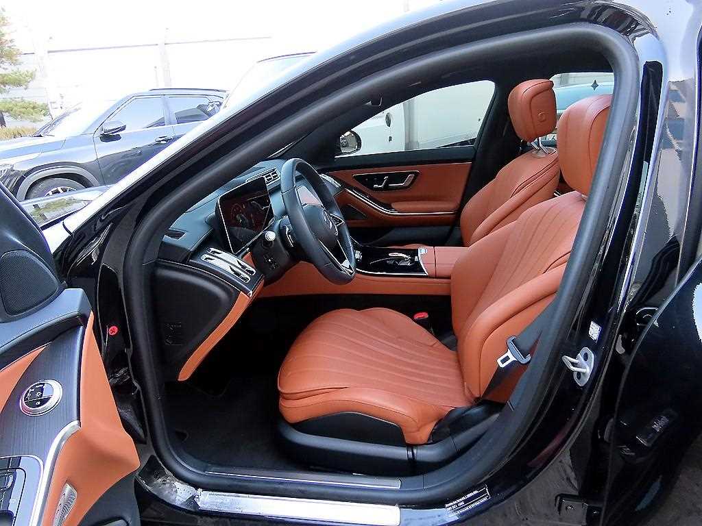 Mercedes Benz S Class - Vista 5