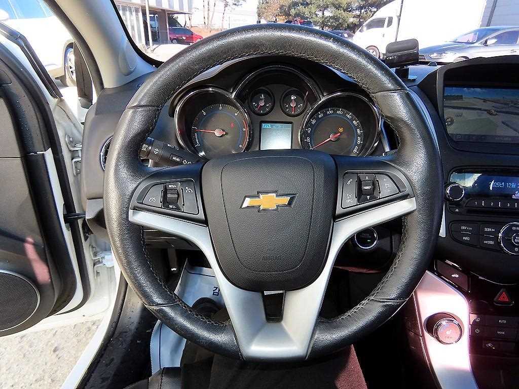 Chevrolet Cruise - Vista 8