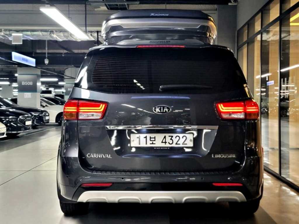 KIA Carnival - Vista 4