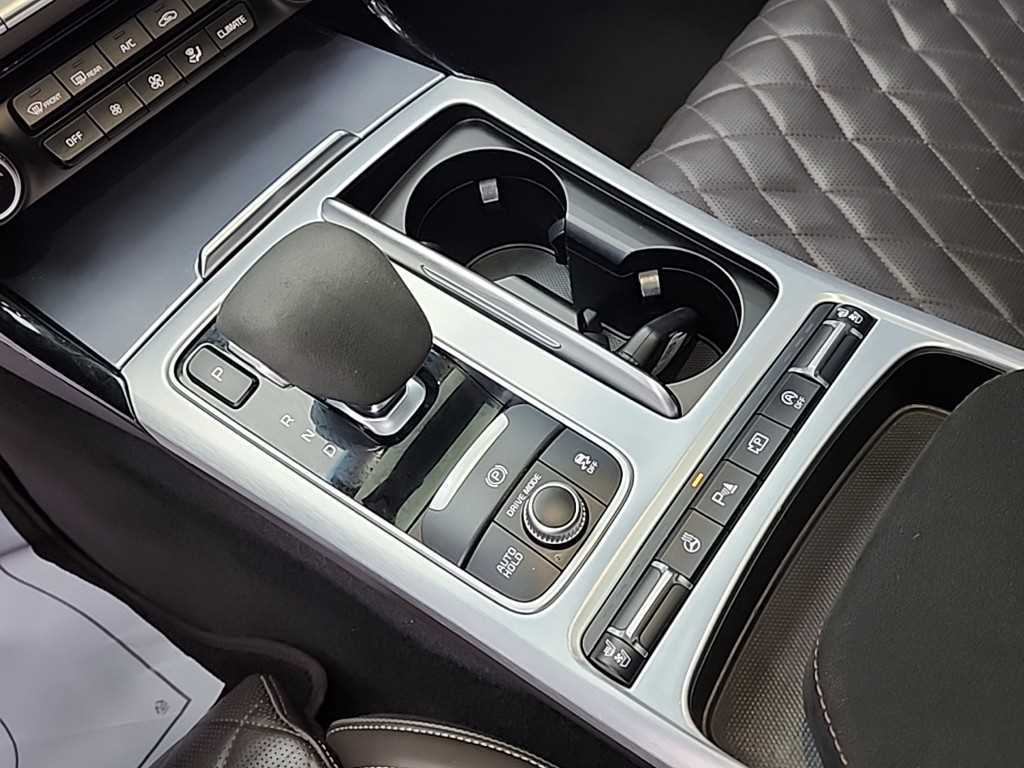 KIA Stinger - Vista 8