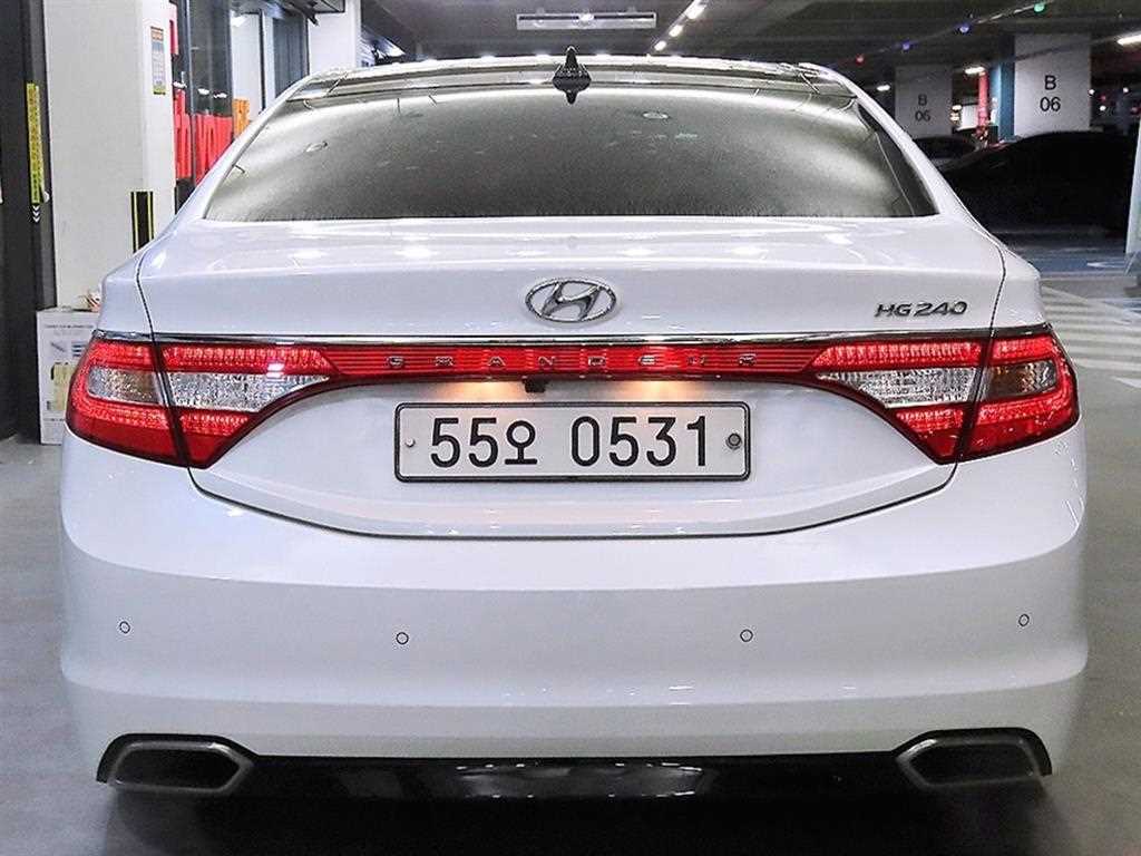 HYUNDAI Grandeur - Vista 5