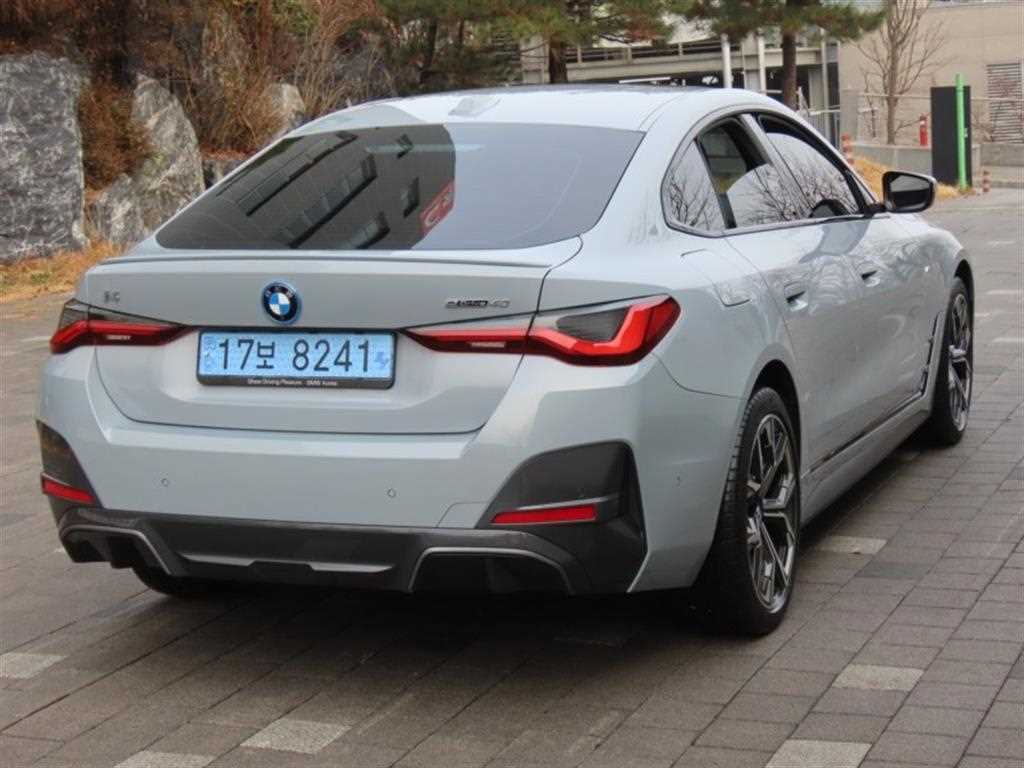 BMW i4 - Vista 3