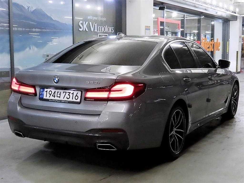 BMW 5 Series - Vista 4