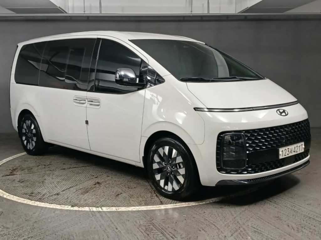 HYUNDAI Staria - Vista 5