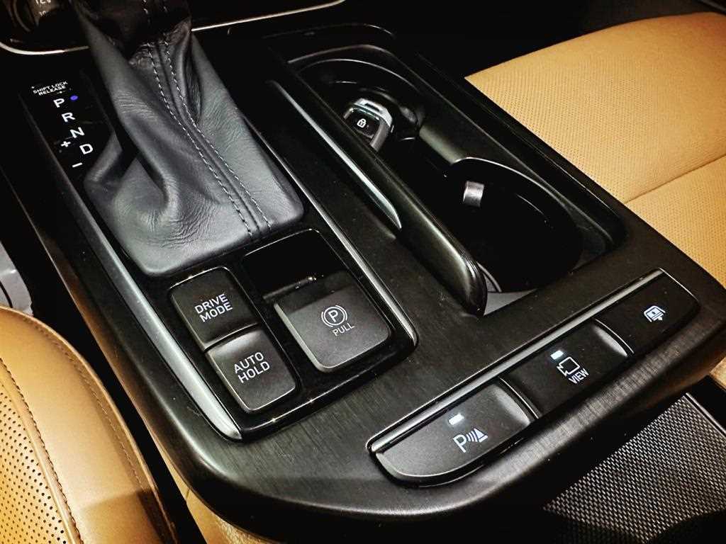 HYUNDAI Grandeur - Vista 12