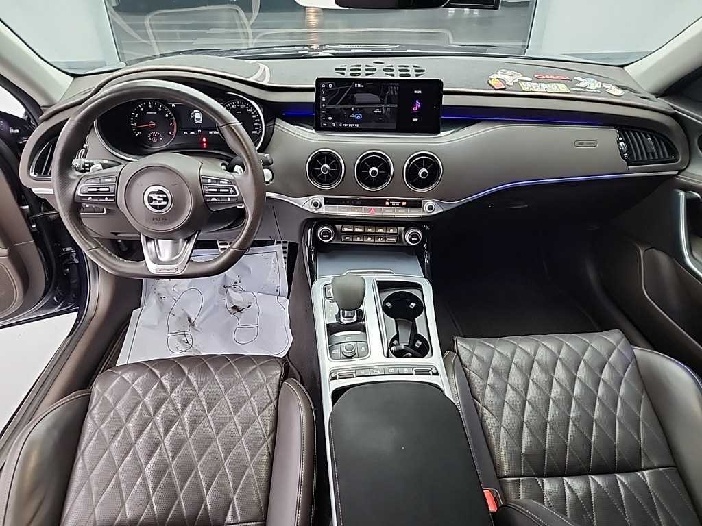 KIA Stinger - Vista 7