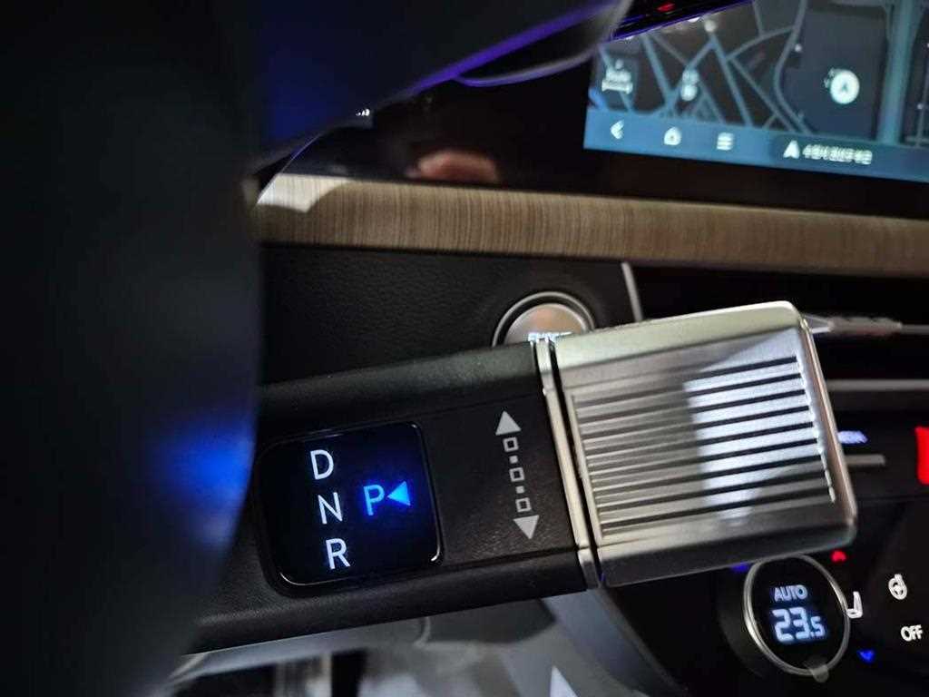 HYUNDAI Sonata - Vista 10