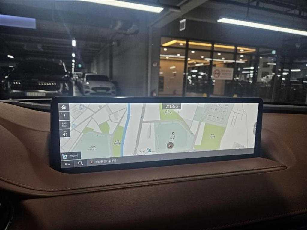 Genesis G80 - Vista 6