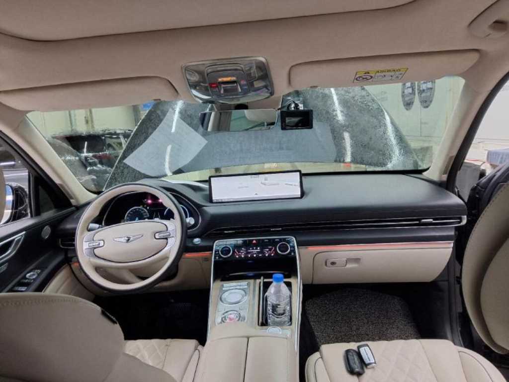 Genesis GV80 - Vista 7