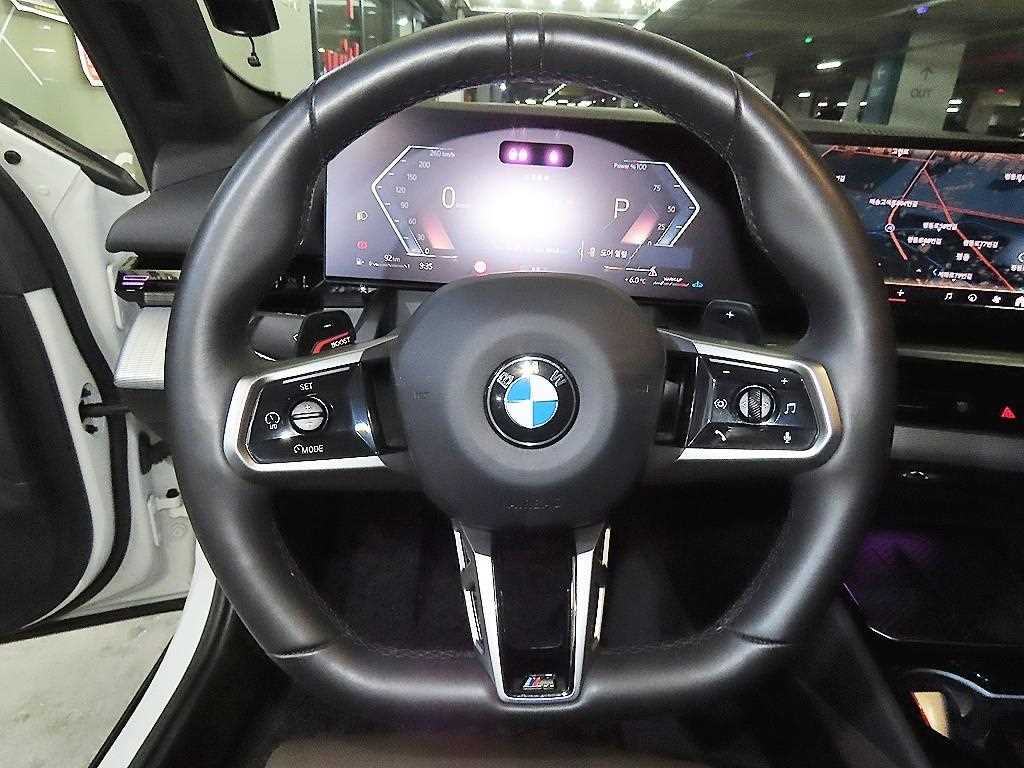 BMW 5 Series - Vista 8