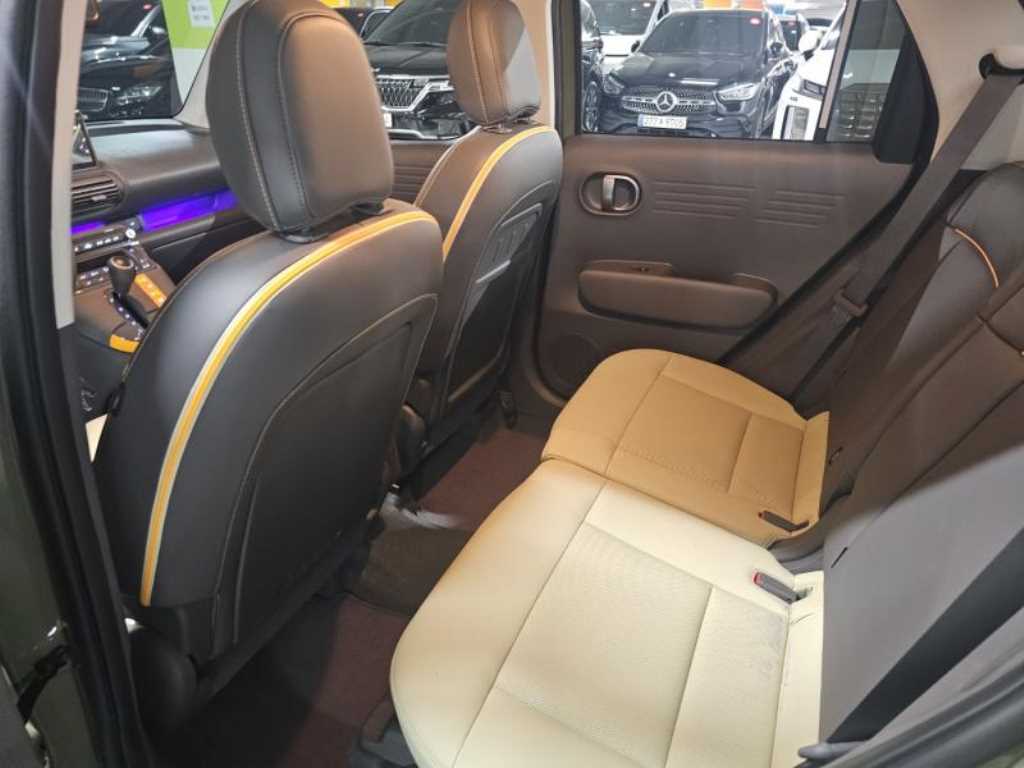 HYUNDAI Casper - Vista 9