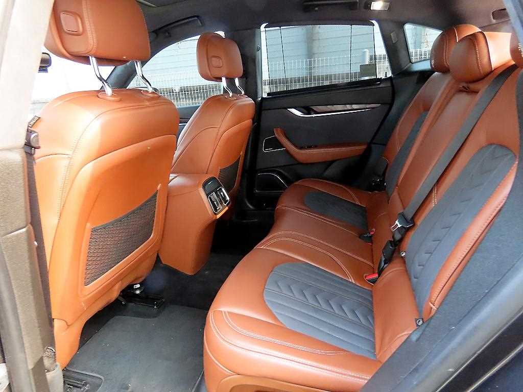 Maserati Levante - Vista 6