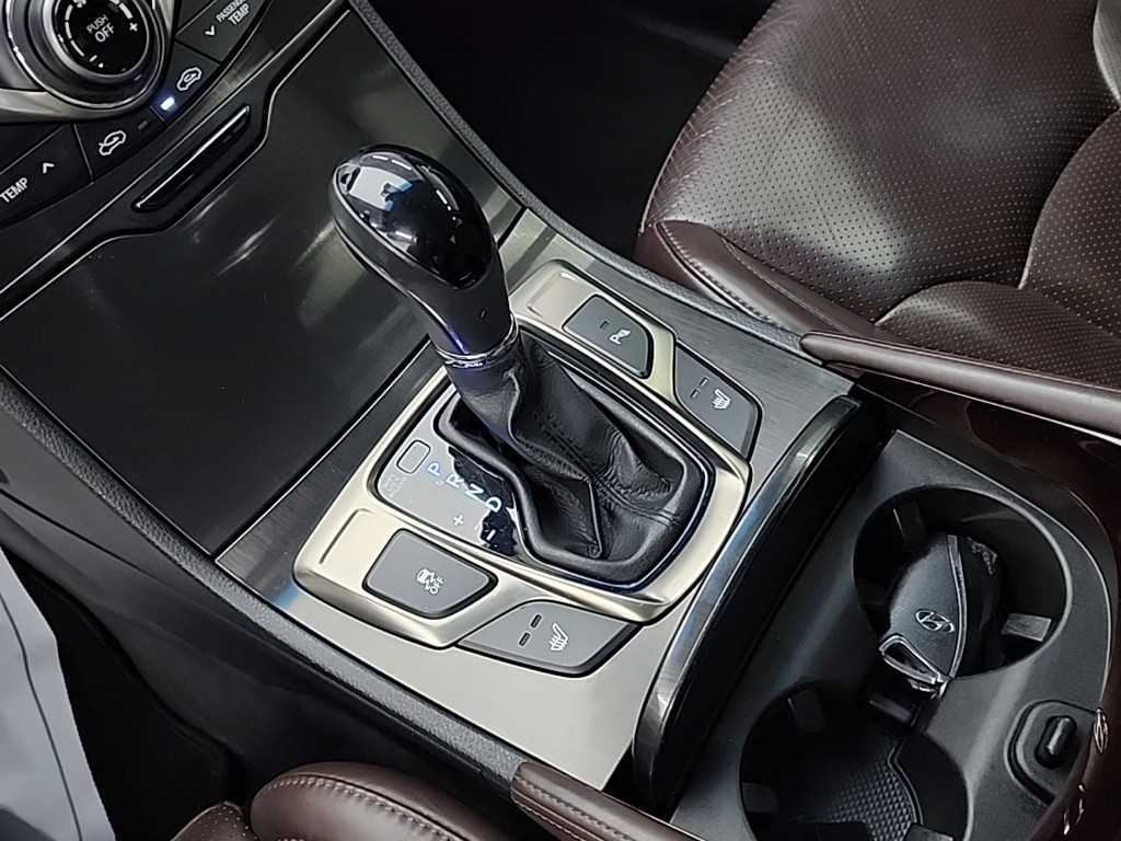 HYUNDAI Grandeur - Vista 8