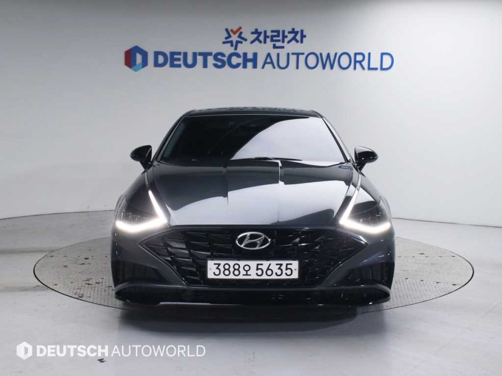 HYUNDAI Sonata - Vista 3